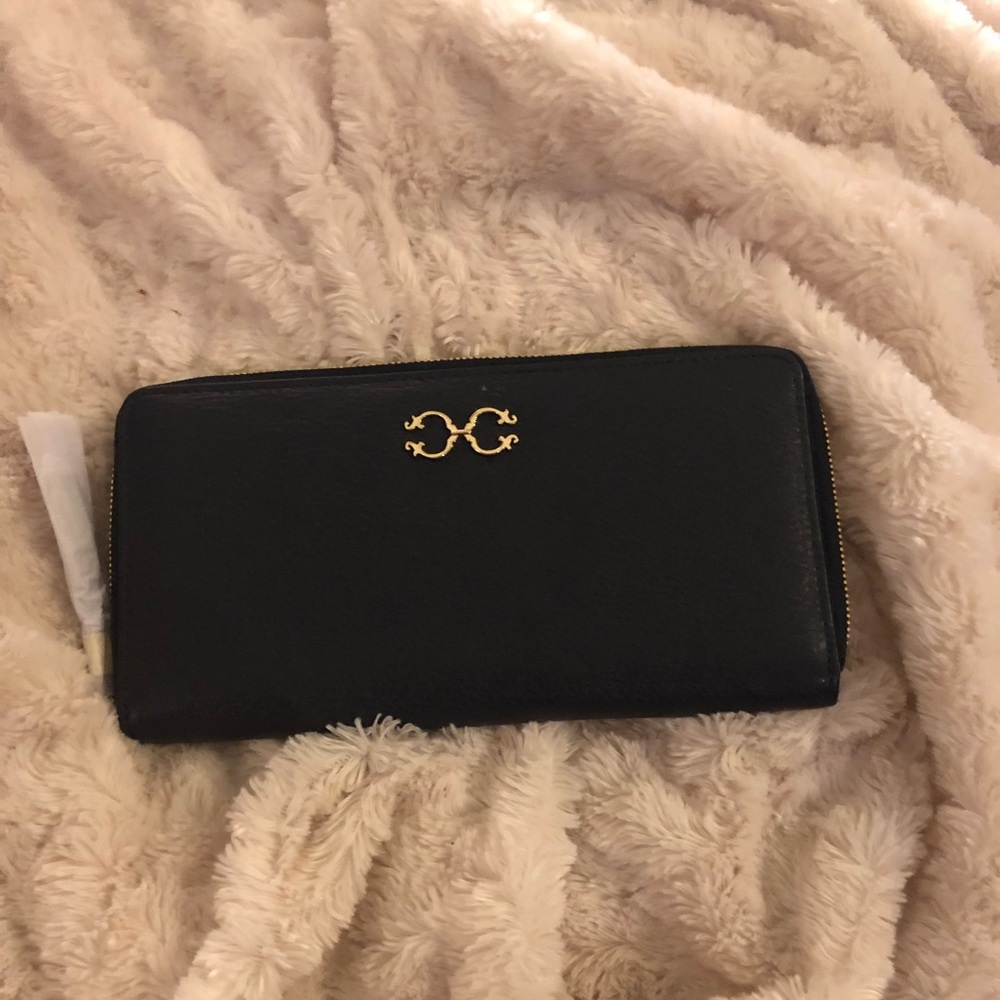 C WONDER Bifold wallet navy leather exterior NWOT